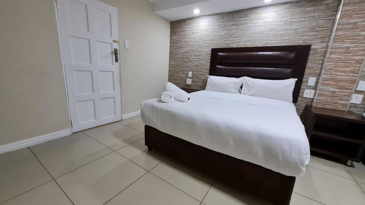 Bayside Hotel Pinetown New Germany Buitenkant foto