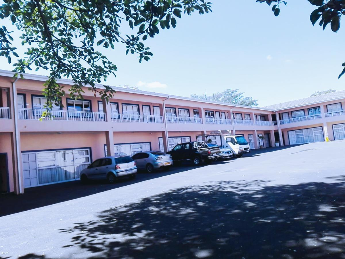 Bayside Hotel Pinetown New Germany Buitenkant foto