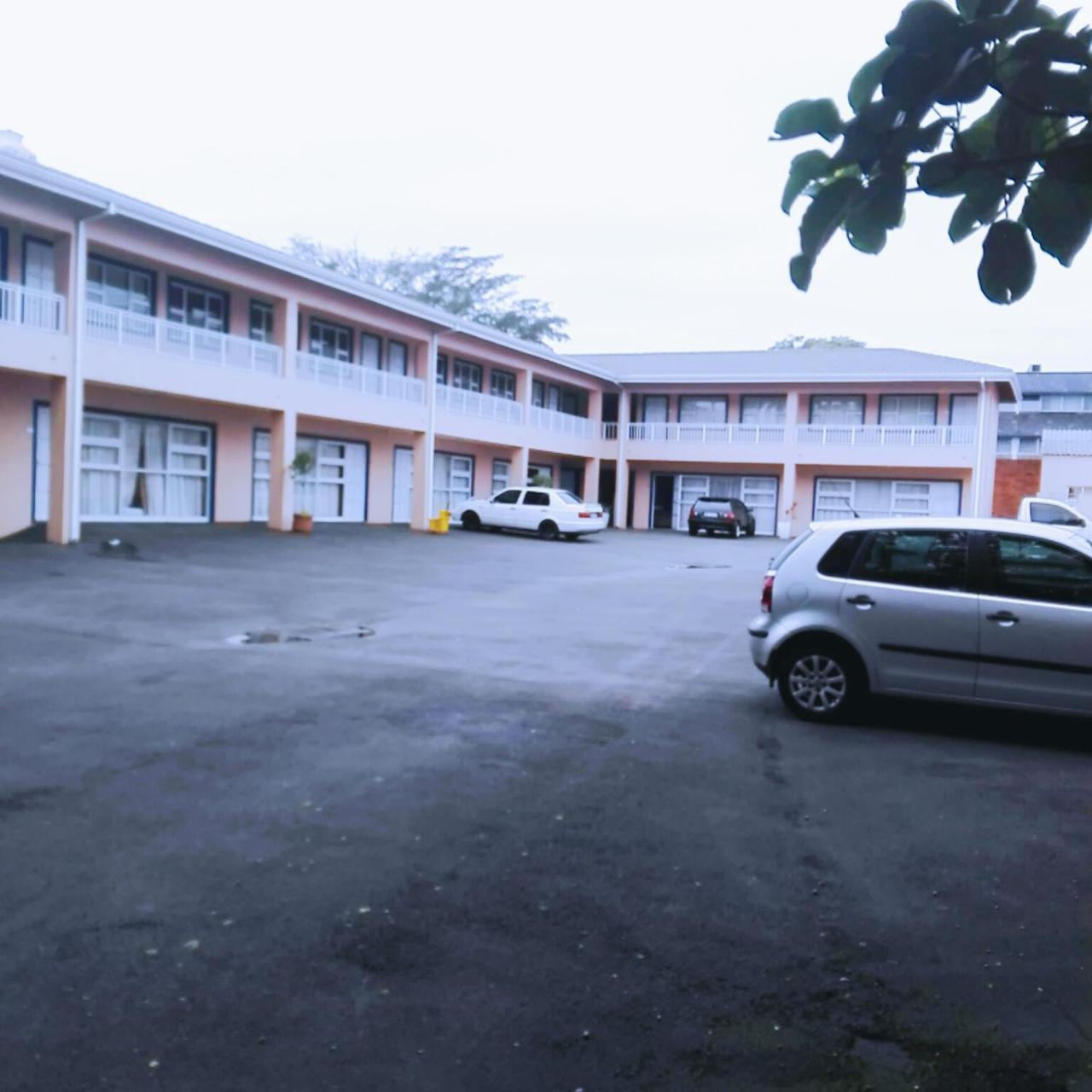 Bayside Hotel Pinetown New Germany Buitenkant foto